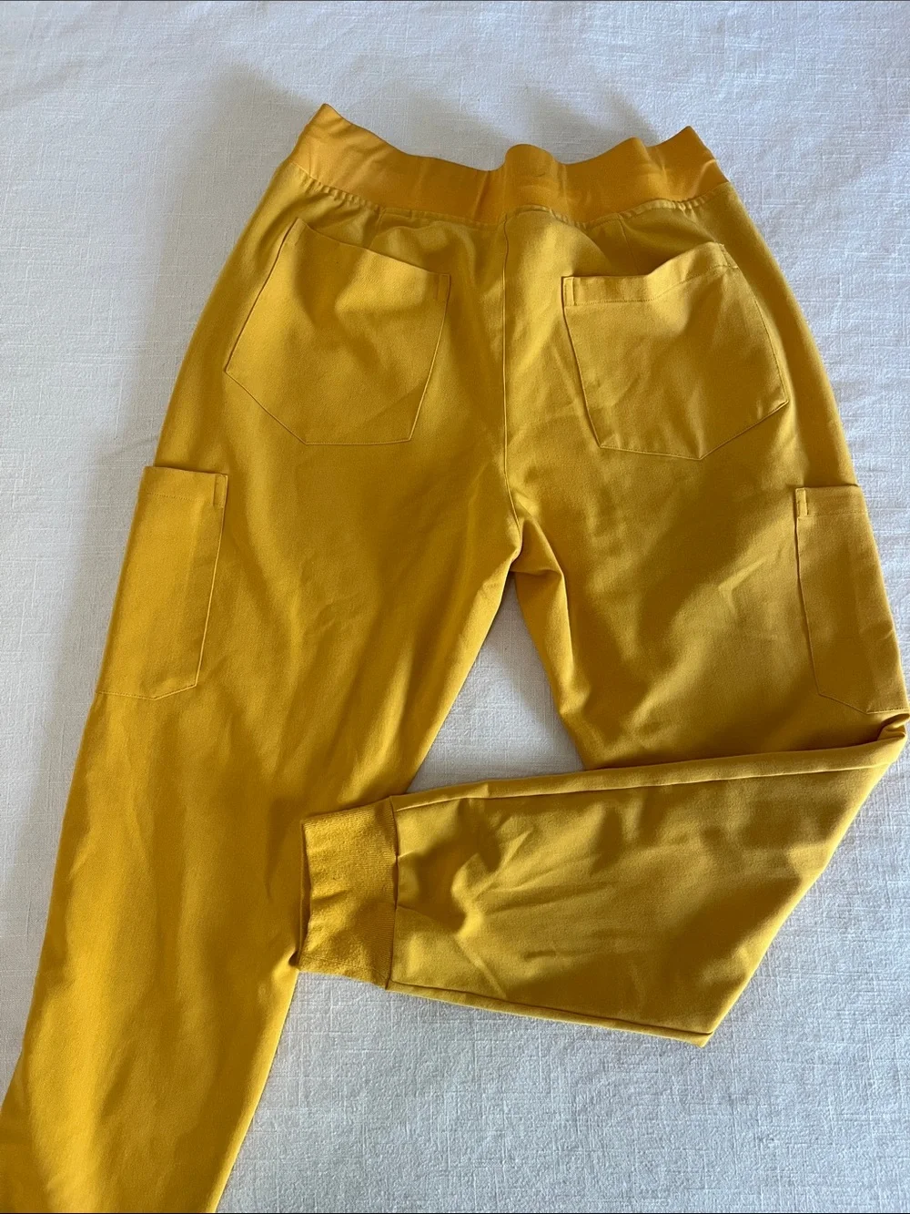 Mandala Scrubs Womens 9 Pocket Joggers in Mustard